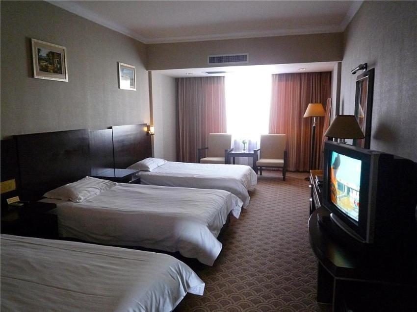 Guilin Lifeng Hotel Room photo